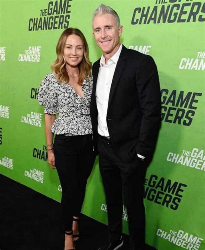 Chase Utley Bio, Wiki, Age, Height, Wife, Contract, Salary, Net Worth