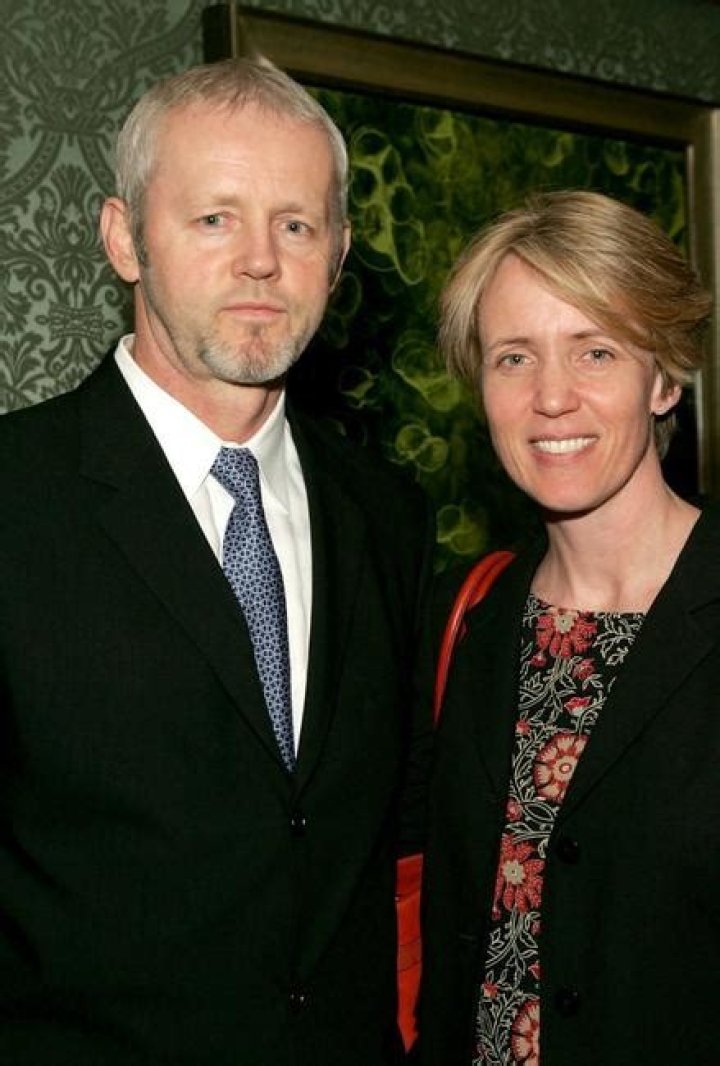 David Morse: Wife, net worth, tattoos, smoking & body facts