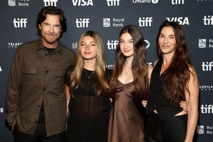 Gianetta Fluent Age: How Old Is Justine Bateman Daughter?